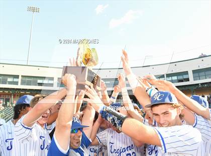 Thumbnail 1 in Valley Christian vs. Yuma Catholic (AIA 3A Final - Awards) photogallery.