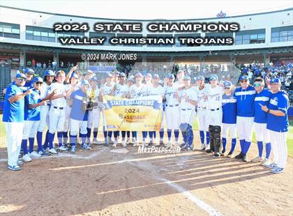 Thumbnail 1 in Valley Christian vs. Yuma Catholic (AIA 3A Final - Awards) photogallery.