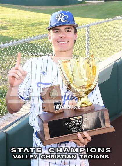 Thumbnail 1 in Valley Christian vs. Yuma Catholic (AIA 3A Final - Awards) photogallery.