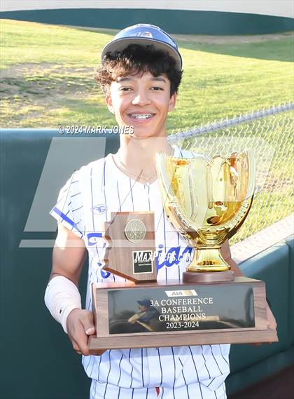 Thumbnail 2 in Valley Christian vs. Yuma Catholic (AIA 3A Final - Awards) photogallery.