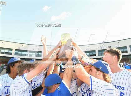Thumbnail 2 in Valley Christian vs. Yuma Catholic (AIA 3A Final - Awards) photogallery.