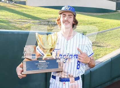 Thumbnail 2 in Valley Christian vs. Yuma Catholic (AIA 3A Final - Awards) photogallery.