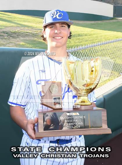 Thumbnail 1 in Valley Christian vs. Yuma Catholic (AIA 3A Final - Awards) photogallery.
