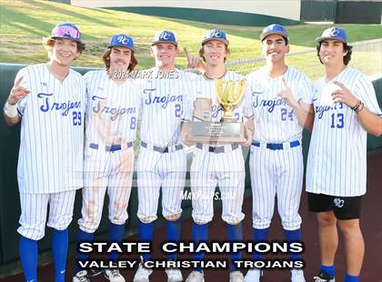 Thumbnail 3 in Valley Christian vs. Yuma Catholic (AIA 3A Final - Awards) photogallery.