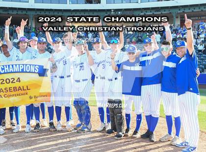 Thumbnail 1 in Valley Christian vs. Yuma Catholic (AIA 3A Final - Awards) photogallery.