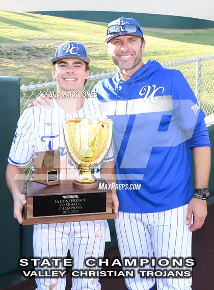 Thumbnail 3 in Valley Christian vs. Yuma Catholic (AIA 3A Final - Awards) photogallery.