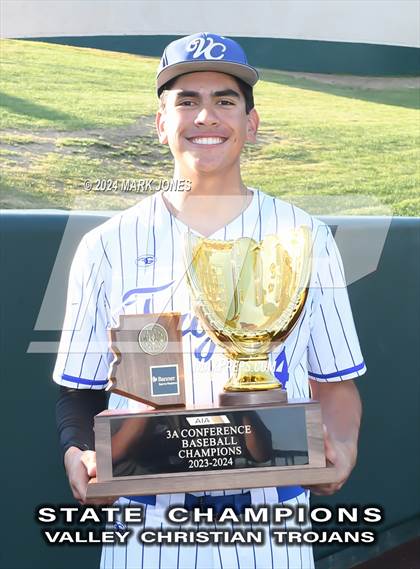 Thumbnail 1 in Valley Christian vs. Yuma Catholic (AIA 3A Final - Awards) photogallery.