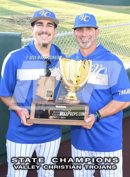 Thumbnail 1 in Valley Christian vs. Yuma Catholic (AIA 3A Final - Awards) photogallery.