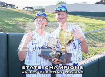 Thumbnail 3 in Valley Christian vs. Yuma Catholic (AIA 3A Final - Awards) photogallery.