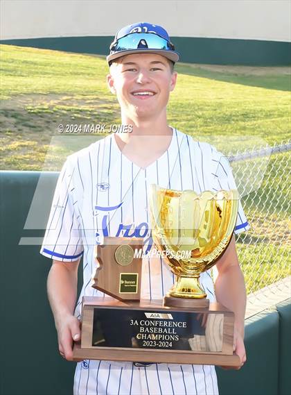 Thumbnail 2 in Valley Christian vs. Yuma Catholic (AIA 3A Final - Awards) photogallery.