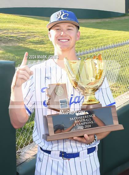 Thumbnail 2 in Valley Christian vs. Yuma Catholic (AIA 3A Final - Awards) photogallery.
