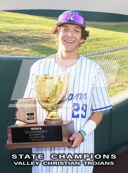 Thumbnail 1 in Valley Christian vs. Yuma Catholic (AIA 3A Final - Awards) photogallery.
