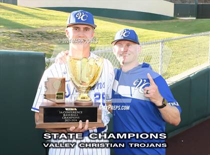 Thumbnail 3 in Valley Christian vs. Yuma Catholic (AIA 3A Final - Awards) photogallery.