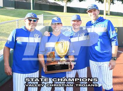 Thumbnail 1 in Valley Christian vs. Yuma Catholic (AIA 3A Final - Awards) photogallery.