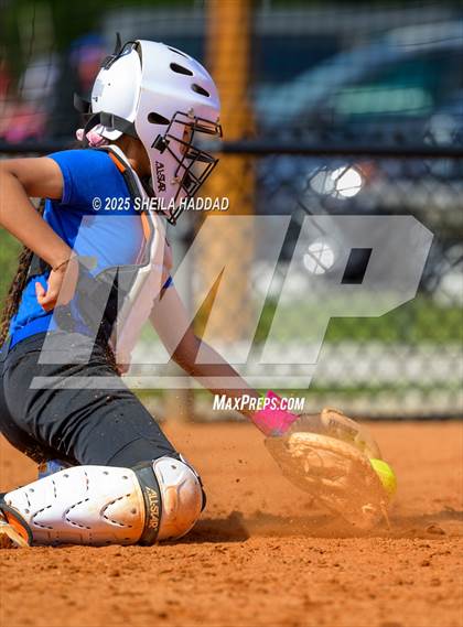 Thumbnail 3 in @ Northside Christian photogallery.