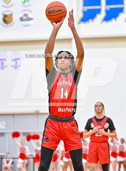 Thumbnail 1 in Richmond vs. Muncie Central (IHSAA 4A Section 9 Round 1)  photogallery.