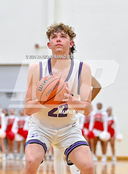 Thumbnail 1 in Richmond vs. Muncie Central (IHSAA 4A Section 9 Round 1)  photogallery.