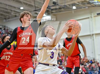 Thumbnail 2 in Richmond vs. Muncie Central (IHSAA 4A Section 9 Round 1)  photogallery.