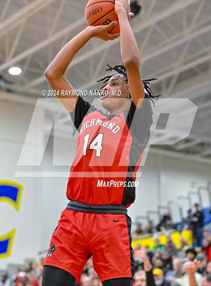 Thumbnail 3 in Richmond vs. Muncie Central (IHSAA 4A Section 9 Round 1)  photogallery.