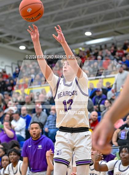 Thumbnail 1 in Richmond vs. Muncie Central (IHSAA 4A Section 9 Round 1)  photogallery.