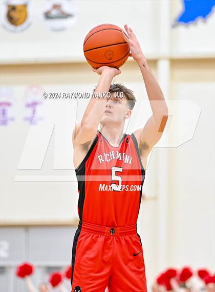 Thumbnail 2 in Richmond vs. Muncie Central (IHSAA 4A Section 9 Round 1)  photogallery.