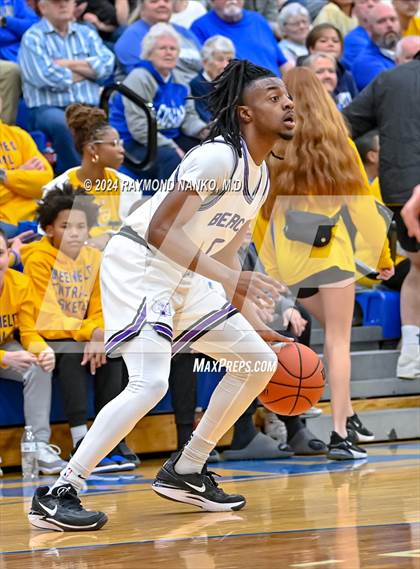 Thumbnail 3 in Richmond vs. Muncie Central (IHSAA 4A Section 9 Round 1)  photogallery.