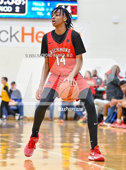 Thumbnail 3 in Richmond vs. Muncie Central (IHSAA 4A Section 9 Round 1)  photogallery.