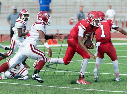 Thumbnail 3 in La Serna vs. Vista (Brothers in Arms Classic) photogallery.