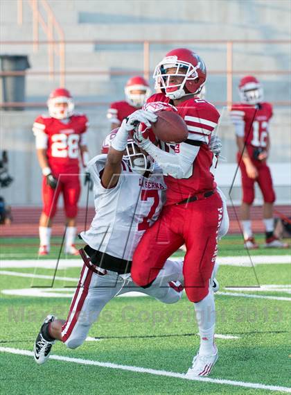 Thumbnail 2 in La Serna vs. Vista (Brothers in Arms Classic) photogallery.