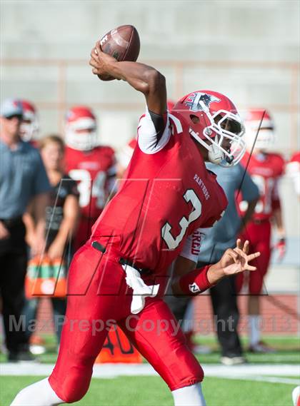 Thumbnail 1 in La Serna vs. Vista (Brothers in Arms Classic) photogallery.