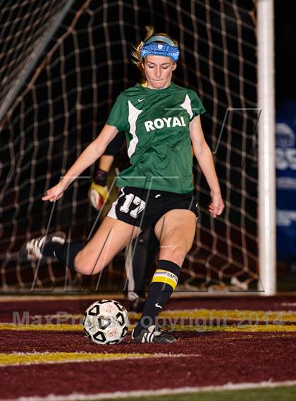 Thumbnail 2 in Royal @ Simi Valley photogallery.