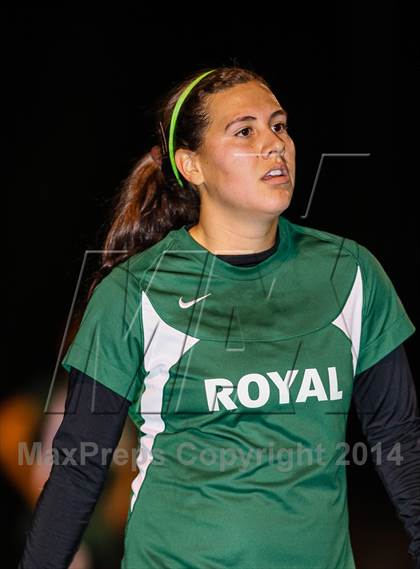 Thumbnail 2 in Royal @ Simi Valley photogallery.