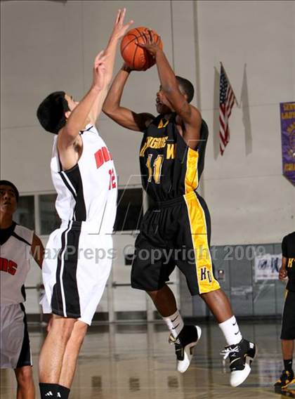Thumbnail 1 in Verdugo Hills vs. King-Drew (Lynwood Christmas Challenge) photogallery.