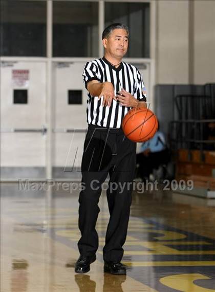 Thumbnail 1 in Verdugo Hills vs. King-Drew (Lynwood Christmas Challenge) photogallery.