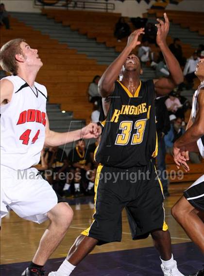 Thumbnail 3 in Verdugo Hills vs. King-Drew (Lynwood Christmas Challenge) photogallery.