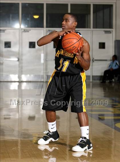 Thumbnail 3 in Verdugo Hills vs. King-Drew (Lynwood Christmas Challenge) photogallery.