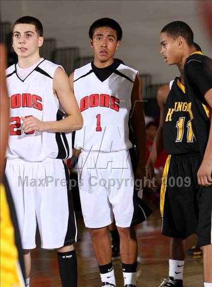 Thumbnail 3 in Verdugo Hills vs. King-Drew (Lynwood Christmas Challenge) photogallery.