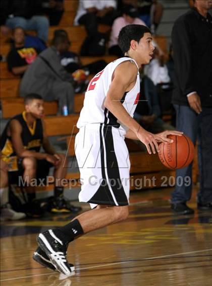 Thumbnail 1 in Verdugo Hills vs. King-Drew (Lynwood Christmas Challenge) photogallery.