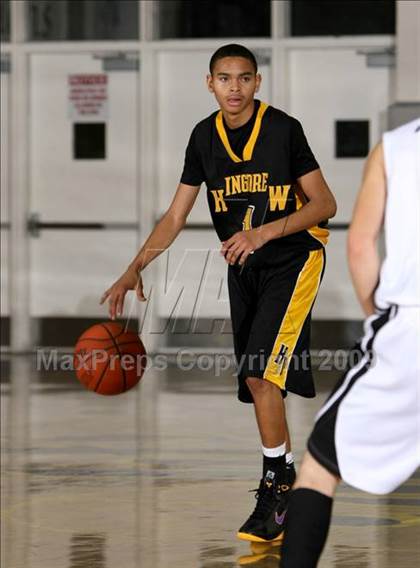 Thumbnail 2 in Verdugo Hills vs. King-Drew (Lynwood Christmas Challenge) photogallery.