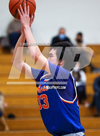 Thumbnail 1 in Oaks vs Westlake photogallery.