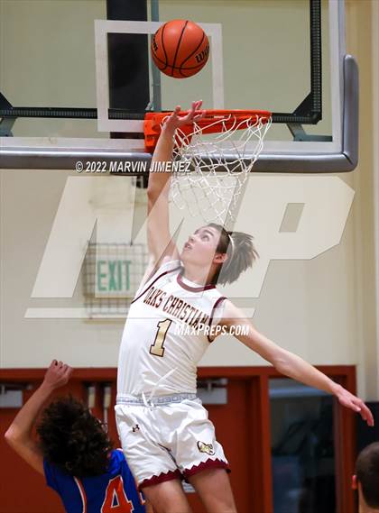 Thumbnail 2 in Oaks vs Westlake photogallery.