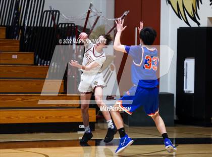 Thumbnail 2 in Oaks vs Westlake photogallery.