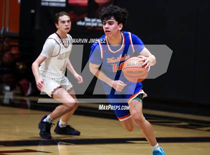 Thumbnail 2 in Oaks vs Westlake photogallery.