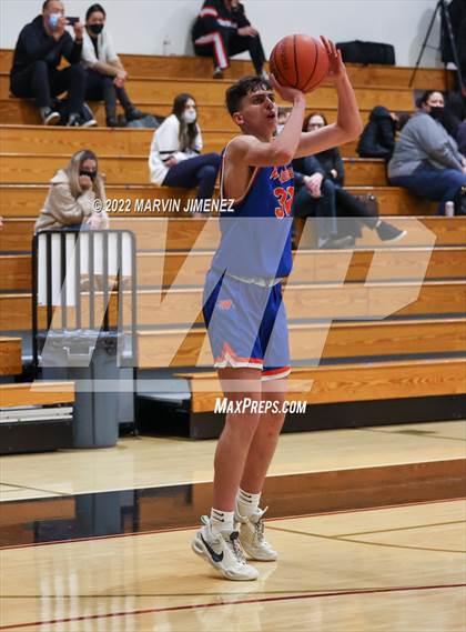 Thumbnail 1 in Oaks vs Westlake photogallery.