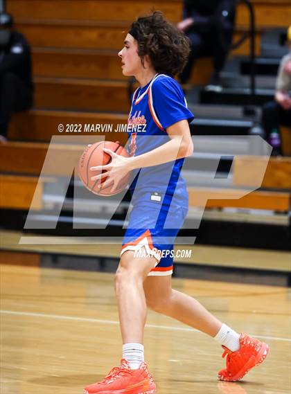 Thumbnail 2 in Oaks vs Westlake photogallery.