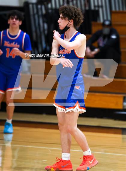 Thumbnail 1 in Oaks vs Westlake photogallery.