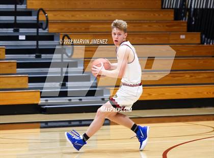 Thumbnail 3 in Oaks vs Westlake photogallery.