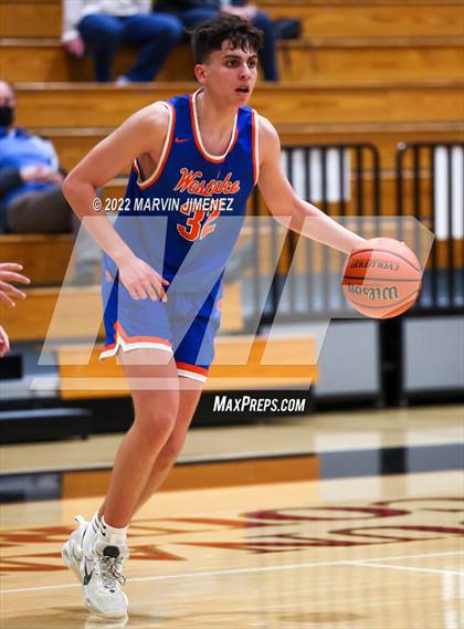 Thumbnail 2 in Oaks vs Westlake photogallery.