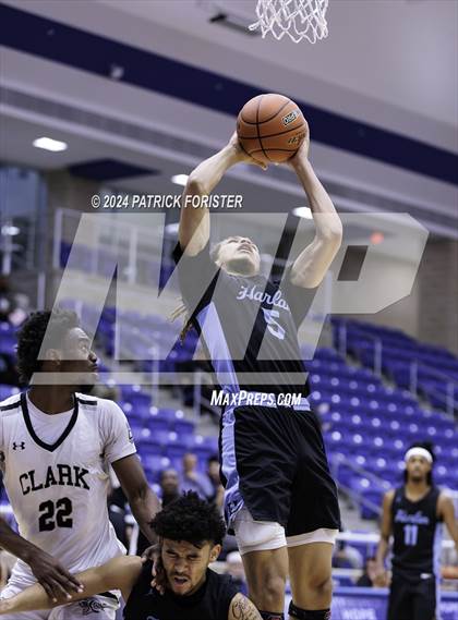 Thumbnail 1 in Clark vs. Harlan photogallery.