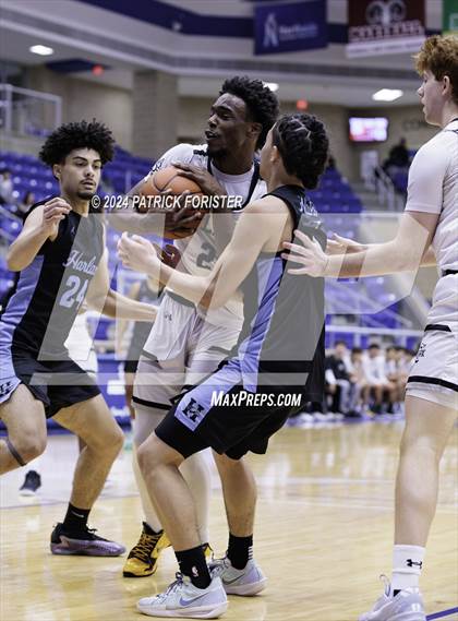 Thumbnail 2 in Clark vs. Harlan photogallery.